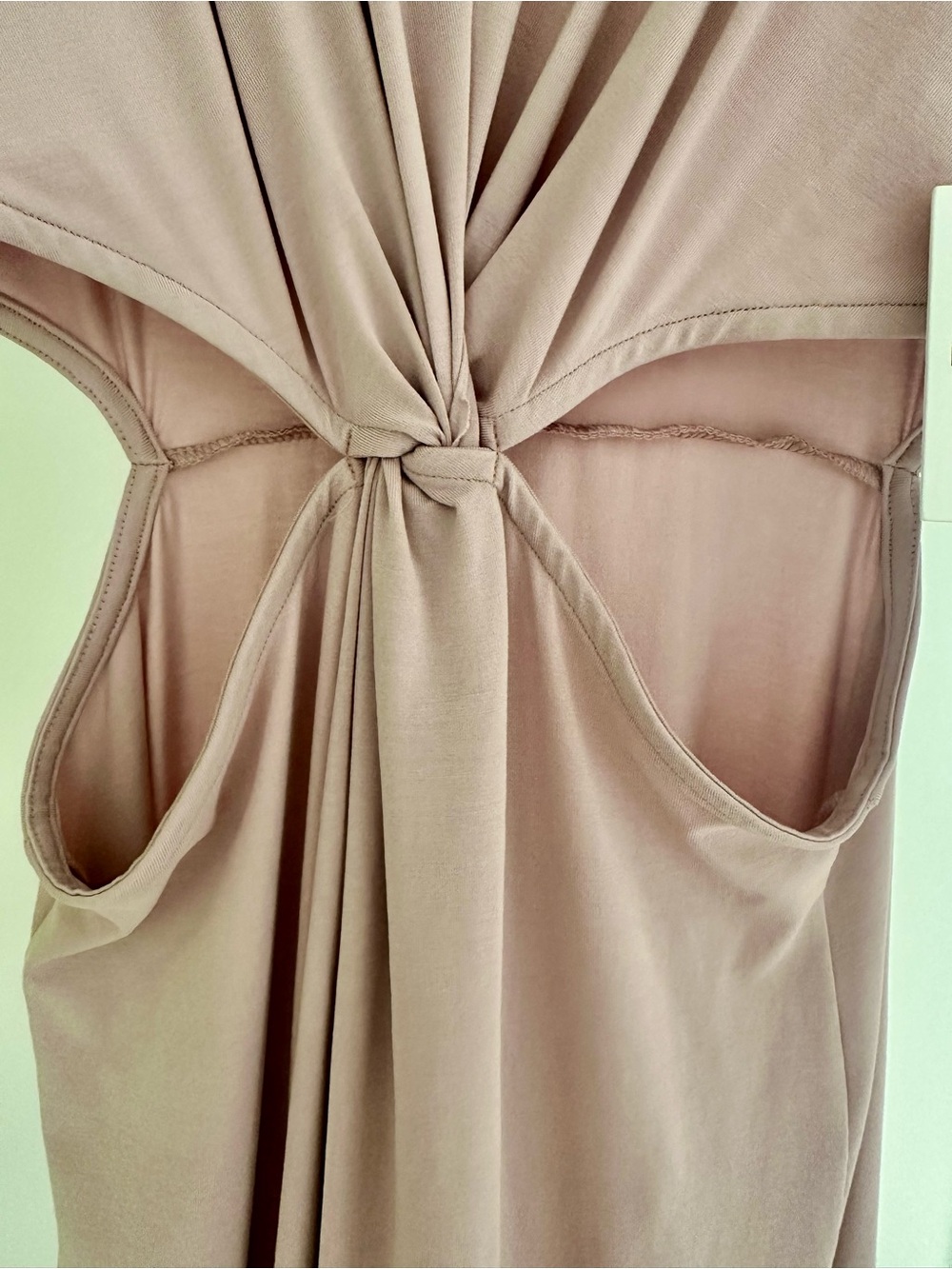 Beyond Yoga Around the World Twist Front Maxi Dress Mauve Medium NWT - Picture 5 of 5